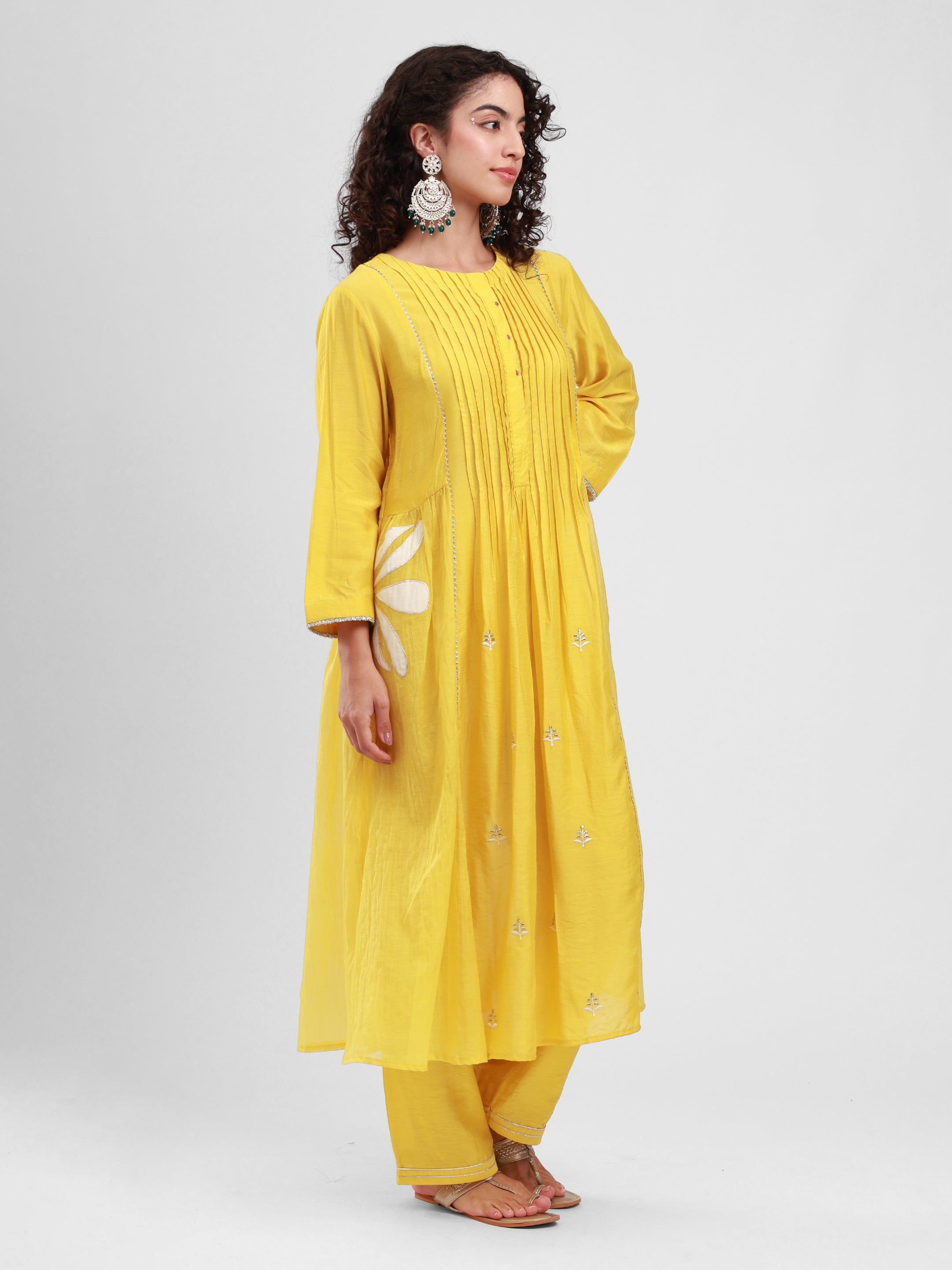GULNAZ KURTA SET