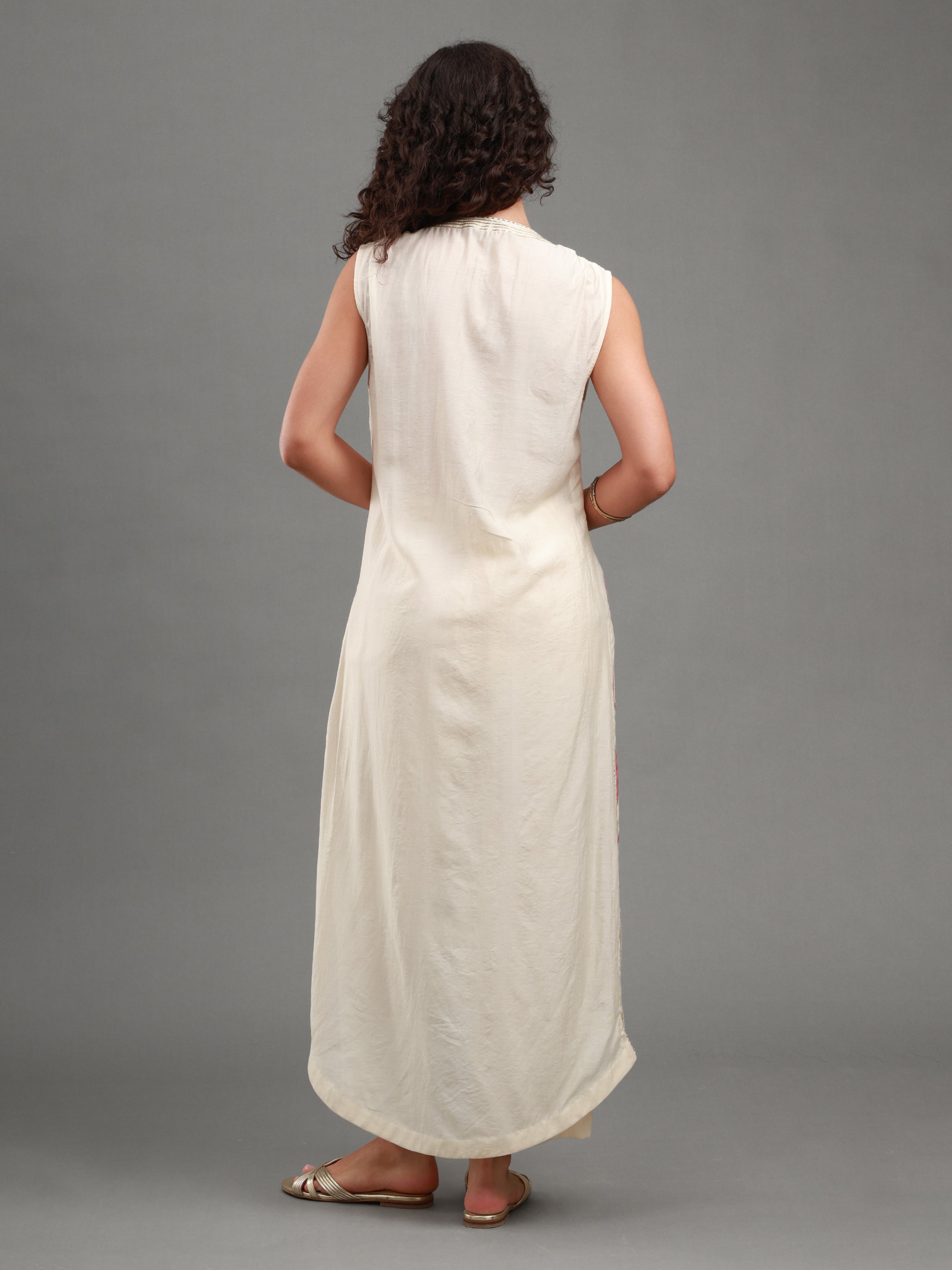 EIRA KURTA SET